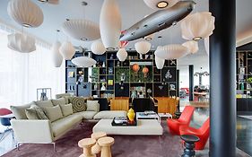 citizenM Paris Charles de Gaulle Airport